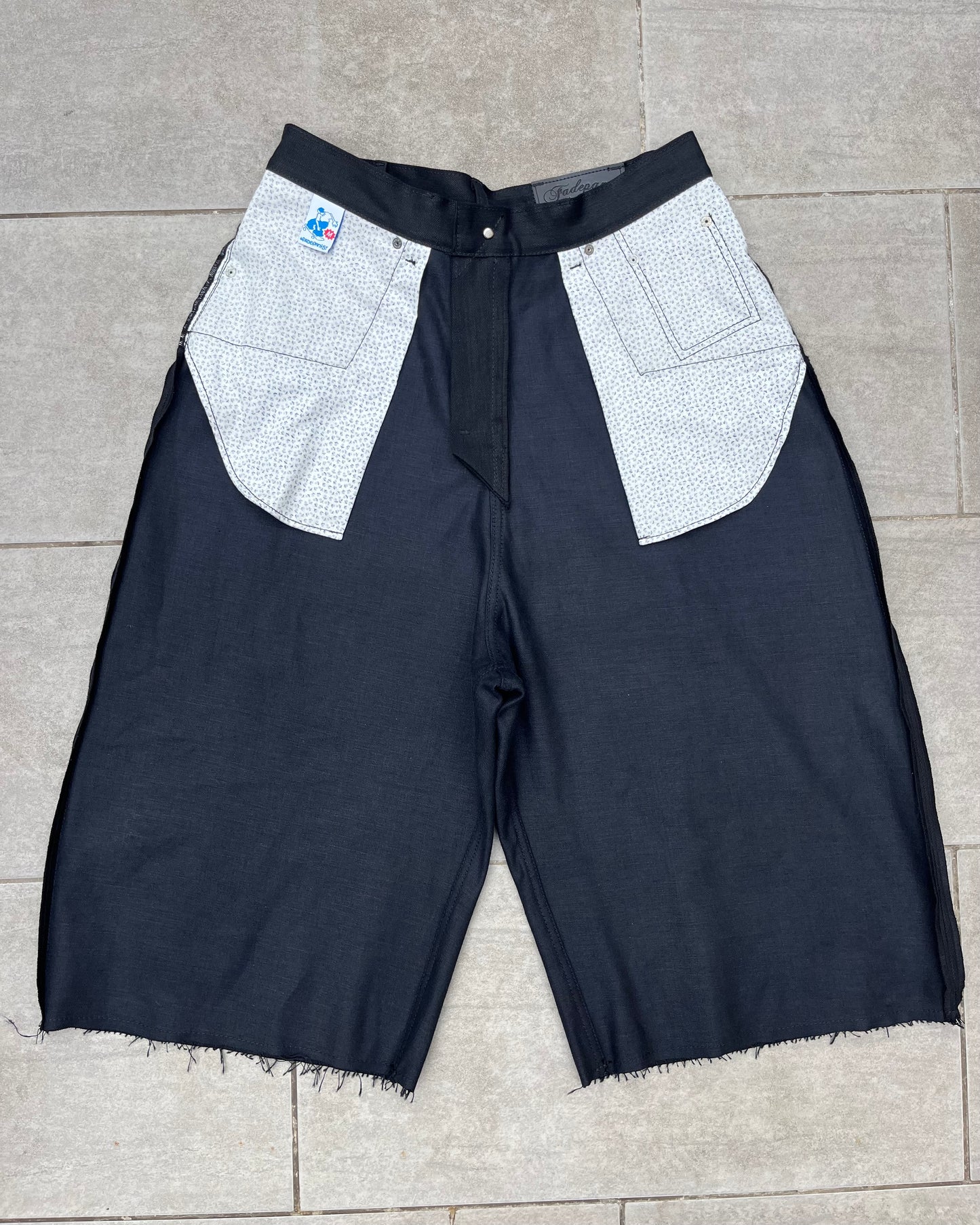 Summer Shorts Pitch Black